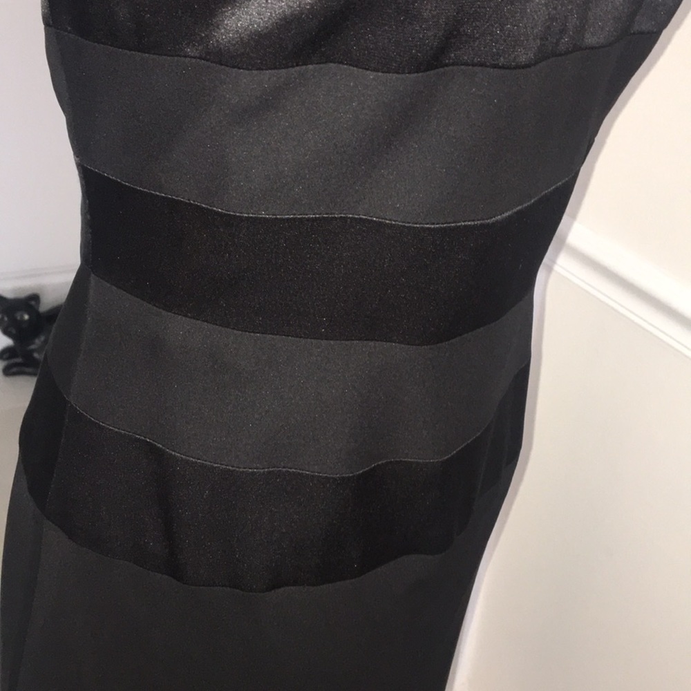 Anne Klein-6-Black Silk dress w/ shawl - Picture 5 of 7